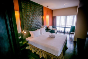Sunway Pyramid Lagoon view Staycation Studio